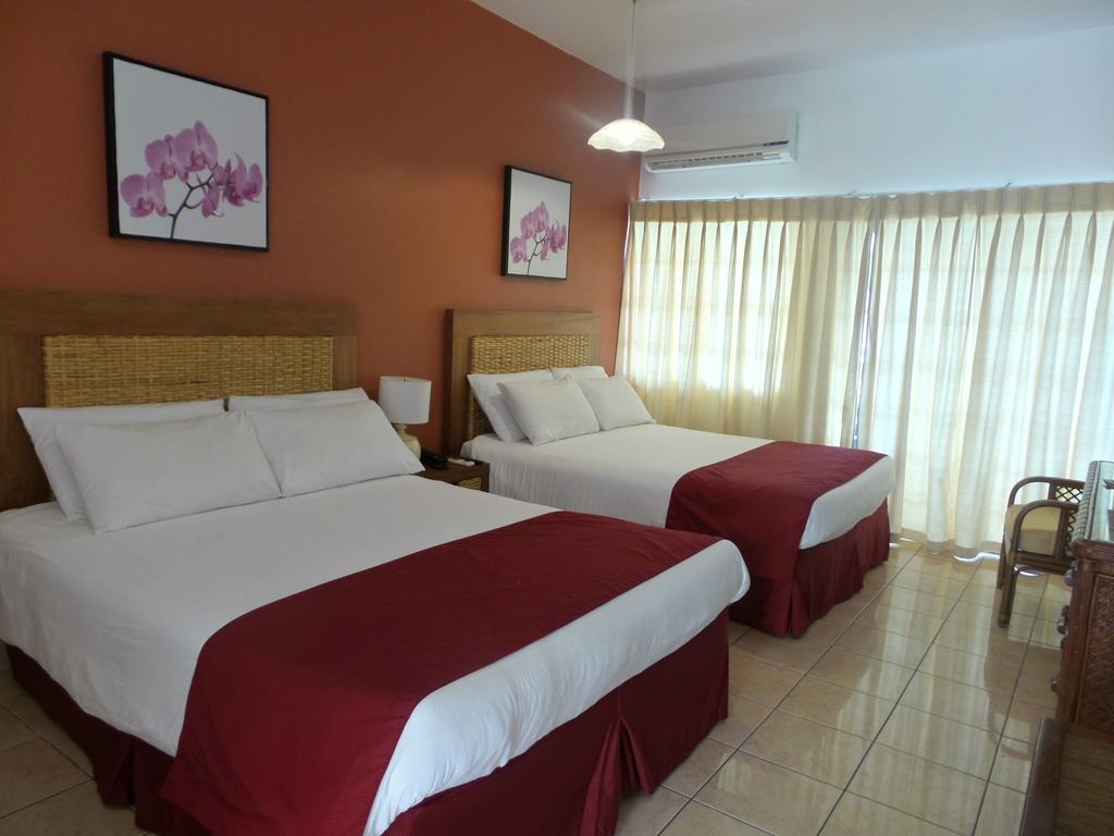 Flamboyant Hotel & Villas St. George's Exteriér fotografie