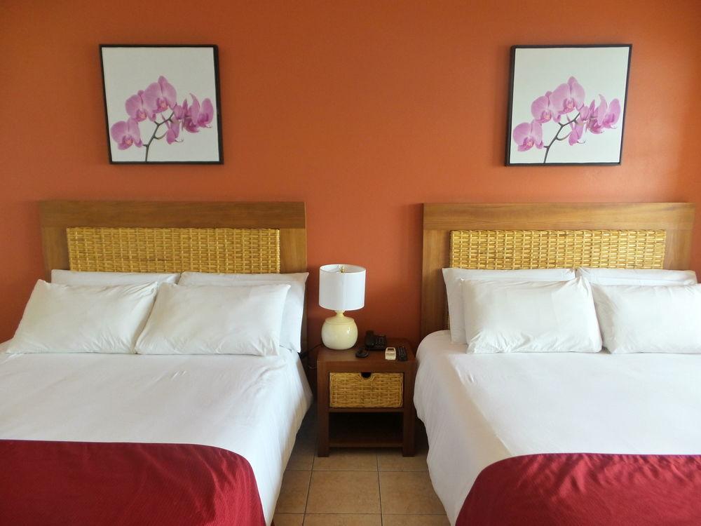 Flamboyant Hotel & Villas St. George's Exteriér fotografie
