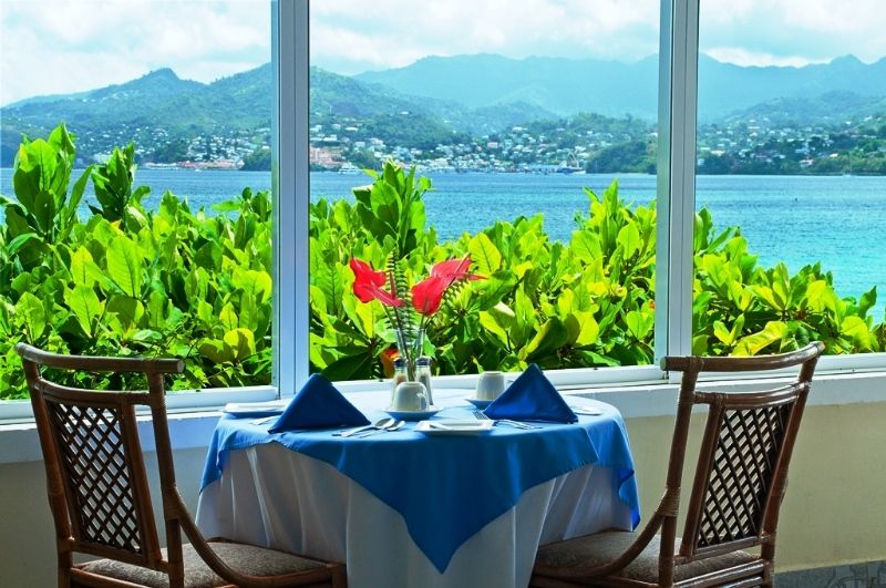 Flamboyant Hotel & Villas St. George's Restaurace fotografie